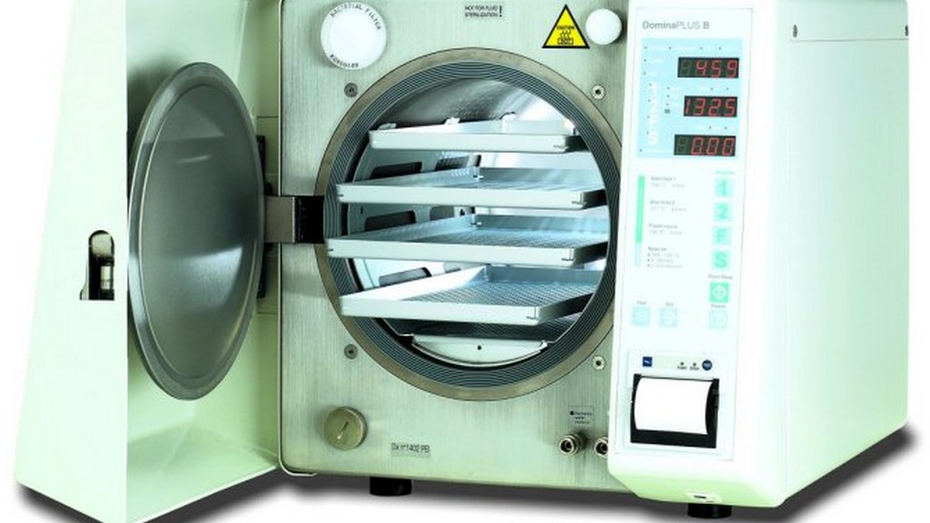 Ön Yükleme Özelliğine Sahip 15 Litre Otoklav