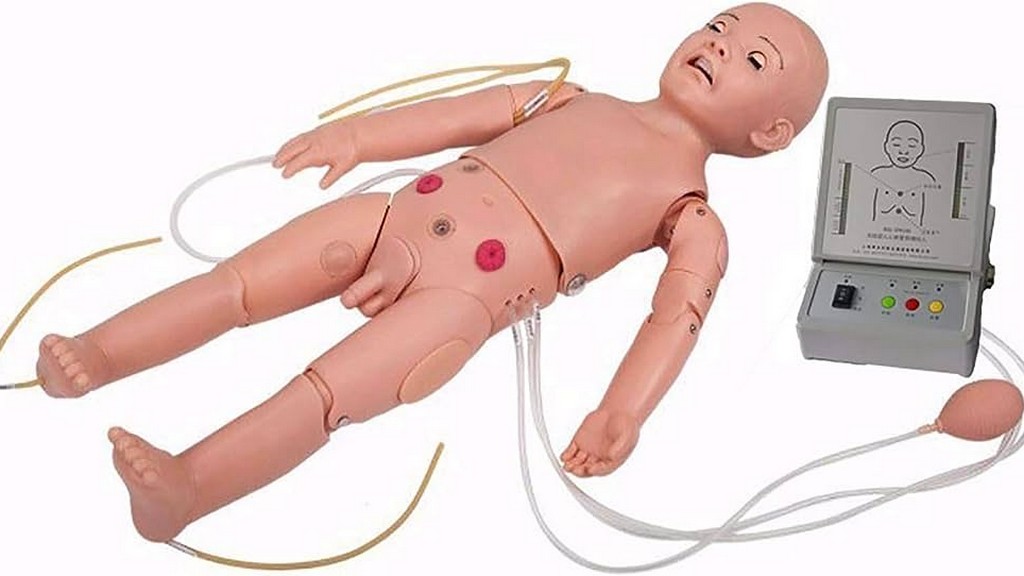 Pediyatrik Acil Simülasyon Mankeni